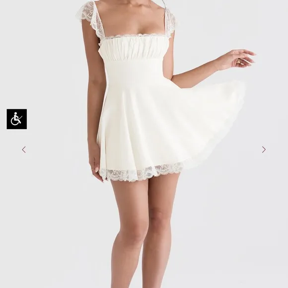 NWOT House of CB Kaia Dress M
