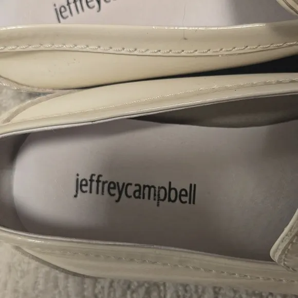 NWOT Jeffeey Campbell Sorbonne Crinkle Patent Leather Loafers-Ivory