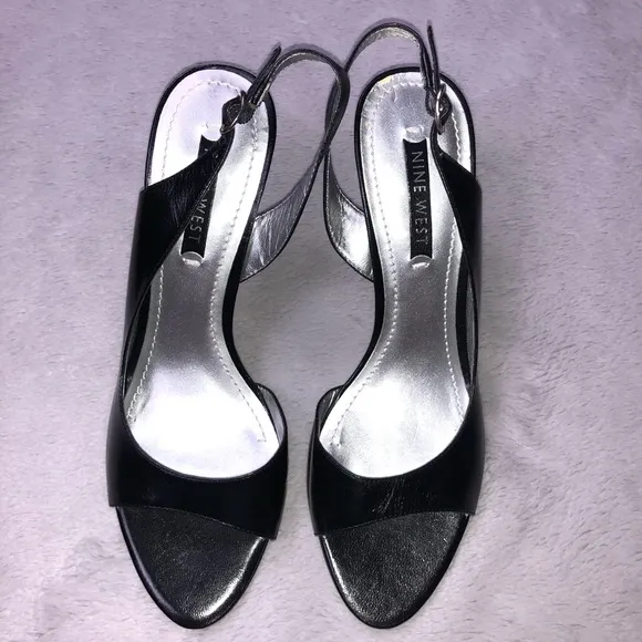 NWOT Nine West Sling Back Leather Sandals