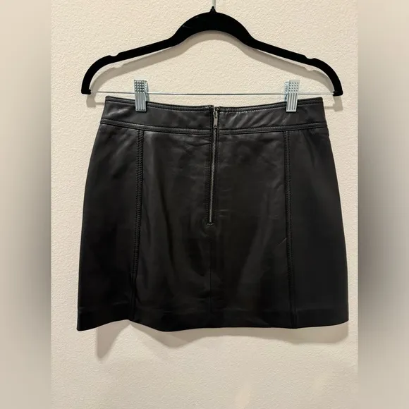 NWOT Reiss Black Leather Mini Skirt Size 4