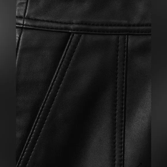 NWOT Reiss Black Leather Mini Skirt Size 4