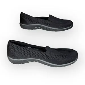 NWOT Skechers Womens Relaxed Fit Reggae Fest Willow Vibe Sneakers Black Size 11