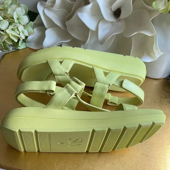 NWOT! Stuart Weitzman Moxie Sport Sandals in Citron Leather