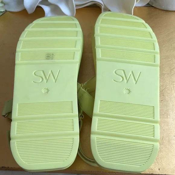 NWOT! Stuart Weitzman Moxie Sport Sandals in Citron Leather