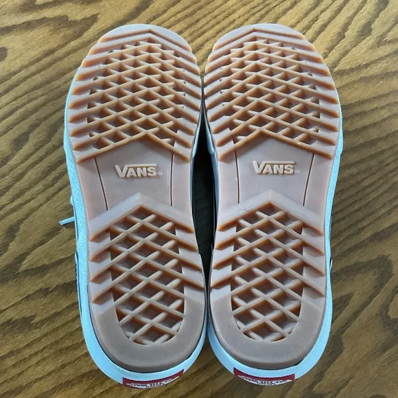 NWOT Vans Seldan Platform Sneakers, Women’s Sz 8