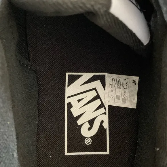 NWOT Vans Seldan Platform Sneakers, Women’s Sz 8