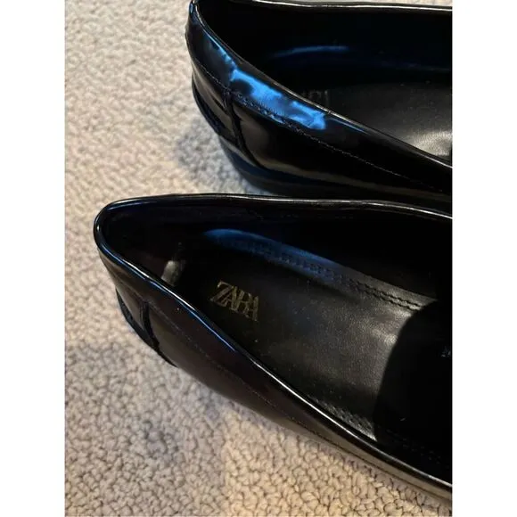 NWOT Zara faux leather penny loafers