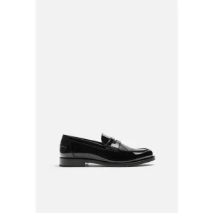 NWOT Zara faux leather penny loafers