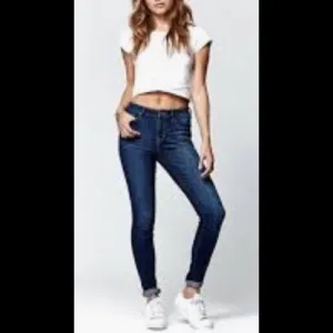 NWT BULLHEAD Super Skinny Denim Jeans