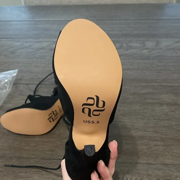 NWT BURJU Amalia Open Toe Lace Up Heeled Sandals | Black | Size 5.5