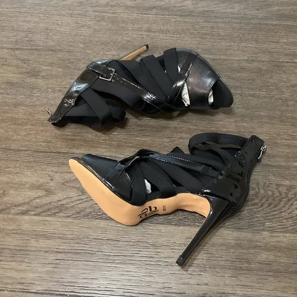NWT BURJU Stay Strapped Open To Strappy Heeled Sandals | Size 11