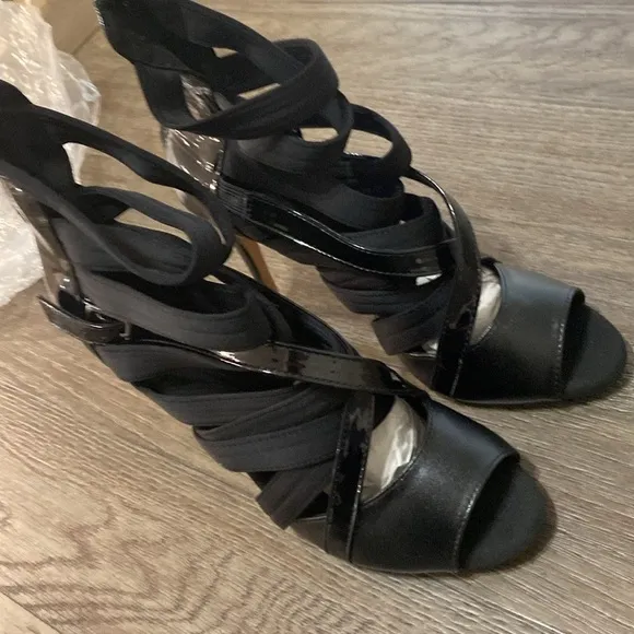 NWT BURJU Stay Strapped Open To Strappy Heeled Sandals | Size 11