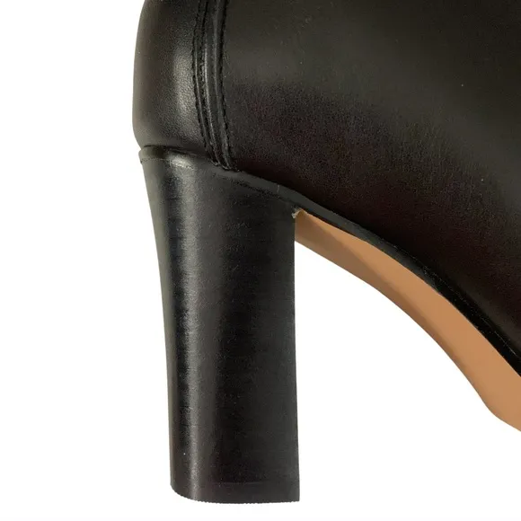 NWT Express Buckle Detail Genuine Leather Pull-On Style Tall Heeled Boots Black