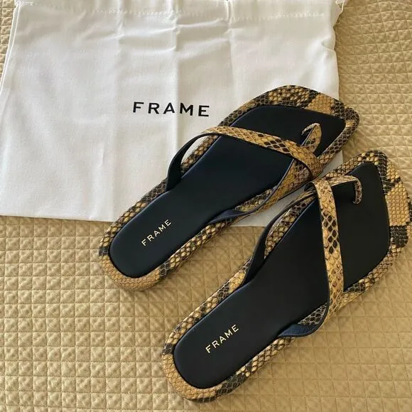 NWT FRAME Le Montauk Criss Cross Sandals, Size 39.5 Euro/9 US, Python Multi