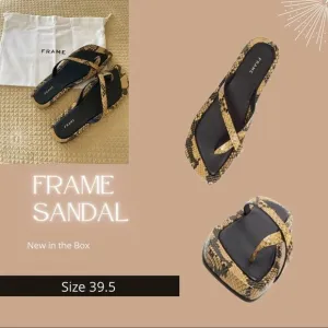 NWT FRAME Le Montauk Criss Cross Sandals, Size 39.5 Euro/9 US, Python Multi