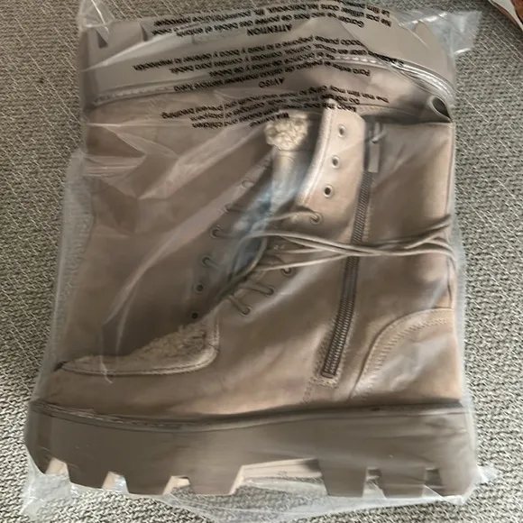 NWT Franco Sarto Women's L-Margey2 Mid Calf Boot Size: 6 COLOR: Taupe