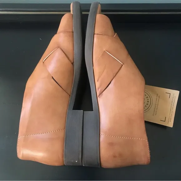 NWT Frye and Co Tulia Slide Sandals, Size 10M Women.