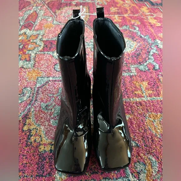 NWT Good American | Women’s black patent pull on square toe chunky heel, size 6