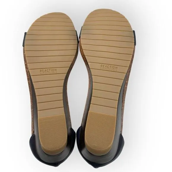 NWT Kenneth Cole Reaction Womens T-Strap Great Gal Wedge Sandals Navy Size 9.5