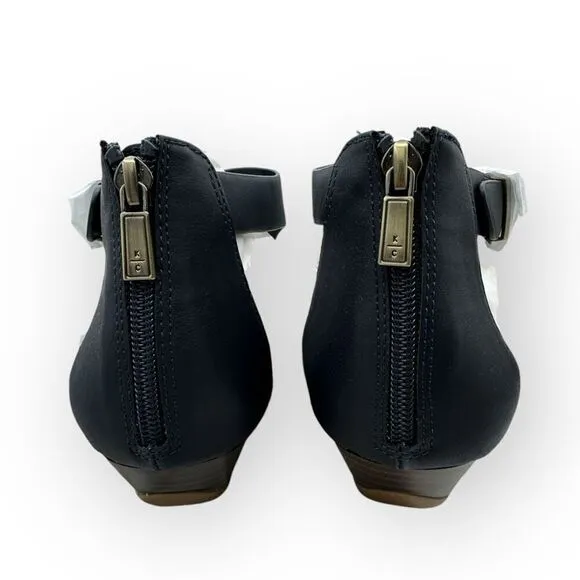 NWT Kenneth Cole Reaction Womens T-Strap Great Gal Wedge Sandals Navy Size 9.5
