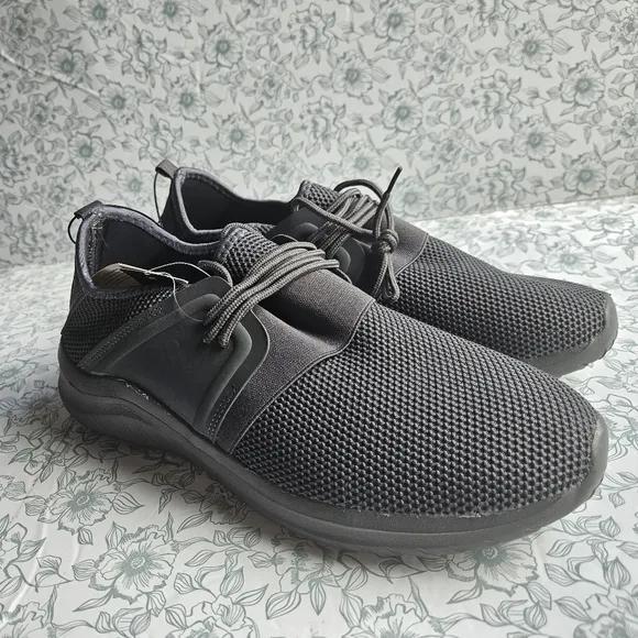 NWT Members Only Ace Renewed Knit Sneakers | 11