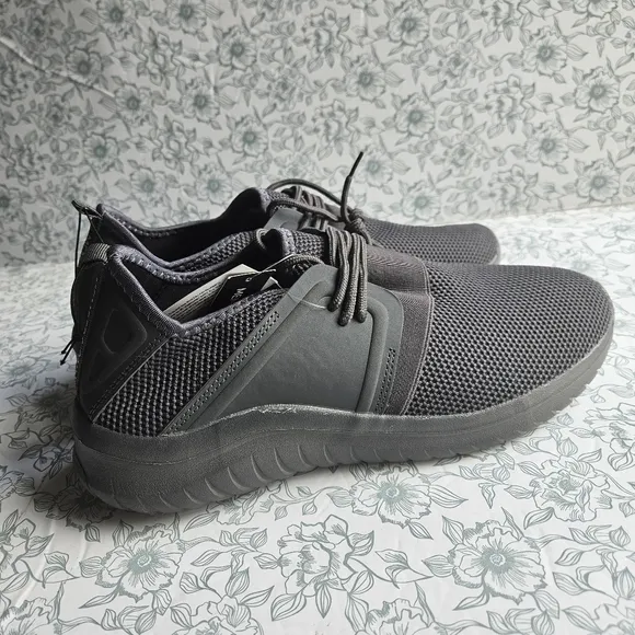 NWT Members Only Ace Renewed Knit Sneakers | 11