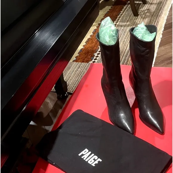 NWT PAIGE Black Heeled Boots with mid-calf Silhouette
