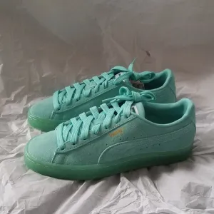 NWT Puma Suede Classic XXI Mint Green Blue Unisex Sneakers