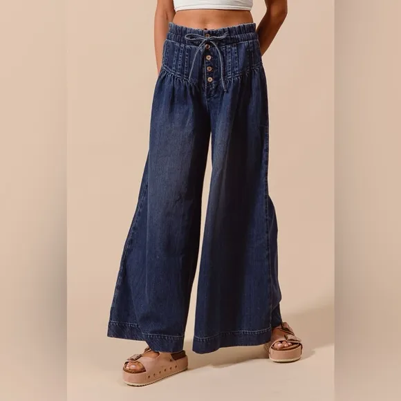 NWT So Me Ultra Wide Leg Smocked Drawstring Button Waist Dark Wash Denim Jeans