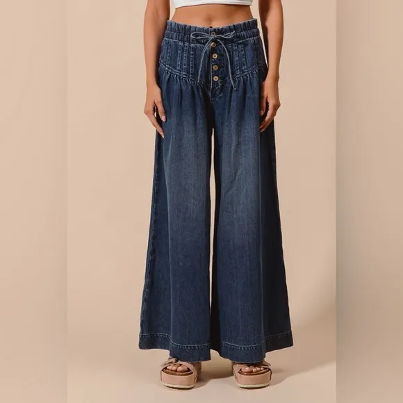 NWT So Me Ultra Wide Leg Smocked Drawstring Button Waist Dark Wash Denim Jeans