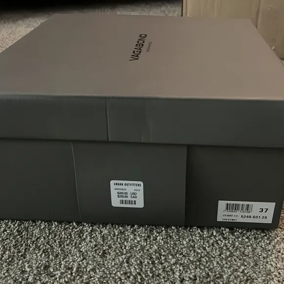 NWT VAGABOND cosmo 2 chelsea boots