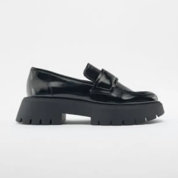 NWT. Zara Black Shiny Finish Chunky Loafers. Size 9.