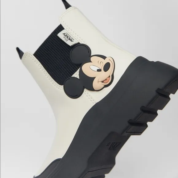 NWT. Zara Kids ©DISNEY MICKEY MOUSE Ankle Boots. Size 4.