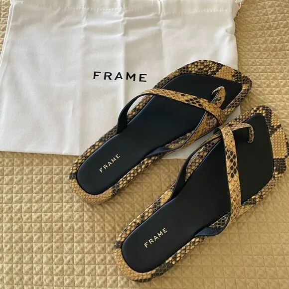 NWT FRAME Le Montauk Criss Cross Sandals, Size 39 Euro/8.5 US, Python Multi