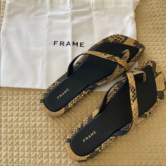 NWT FRAME Le Montauk Criss Cross Sandals, Size 39 Euro/8.5 US, Python Multi