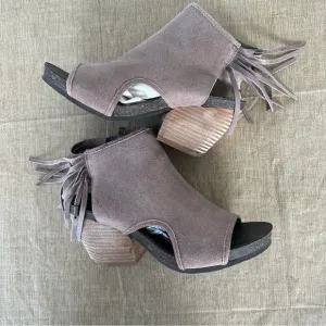 OTBT Free Spirit Suede Leather Heels Tassel Open Toe Sandals