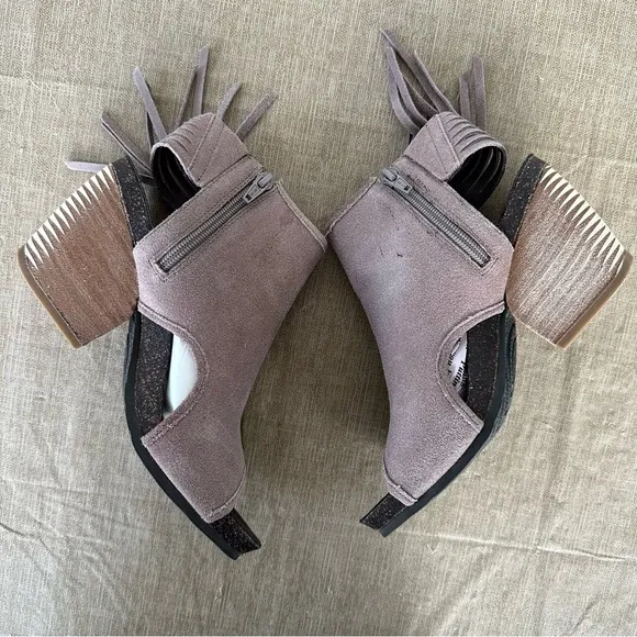 OTBT Free Spirit Suede Leather Heels Tassel Open Toe Sandals