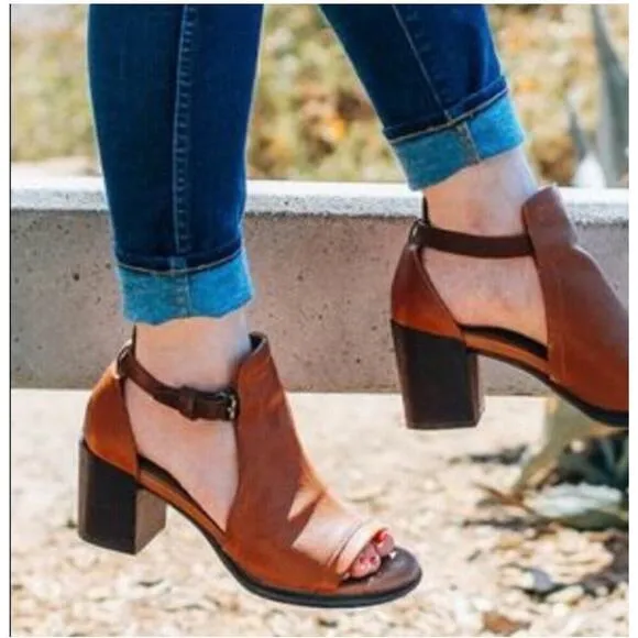 OTBT Metaphor Size US 6.5 M Women Leather Ankle Strap Open Toe Sandals Brown New