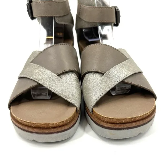 OTBT Teamwork Ankle Leather Wedge Sandals Size 8 Platform Shoes Cork Silver Gray
