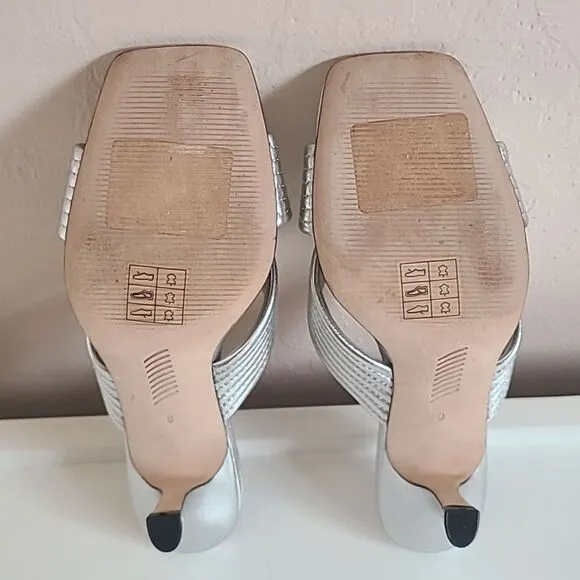 Paige Leigh Low Heel Leather Sandals Silver Size 8