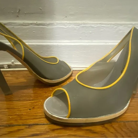 Pair of Rochas sling-back open-toed high heels / sandals