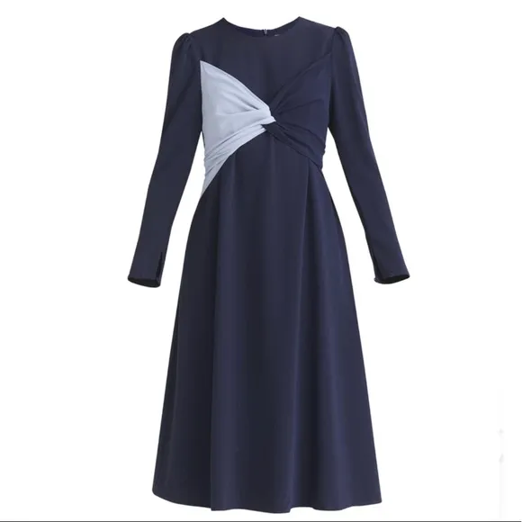 PAISIE London Two-Tone Twist Waist Midi Dress – Navy &amp; Light Blue