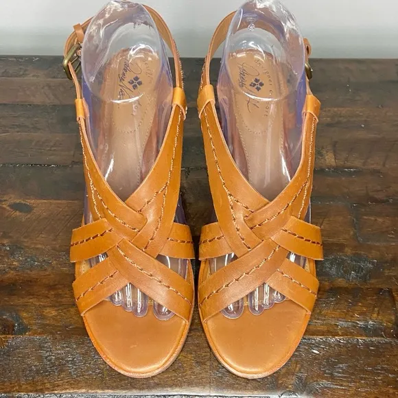 Patricia Nash Ornelia Sandals NEW Brown Leather Block Heel Criss Cross Size 9.5