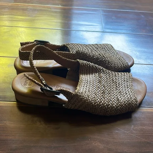 Paul Green Helena Sling-Back Sandals in 9.5