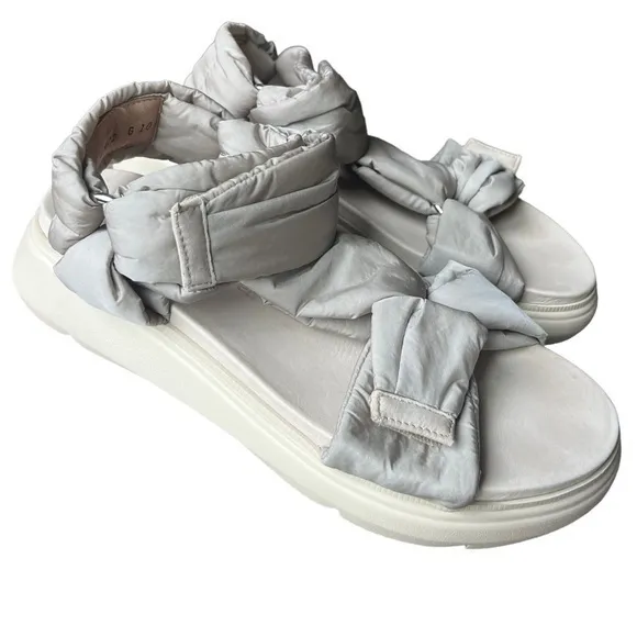 Paul Green Madonna sandals. Brand New US Size 9/ UK6.5