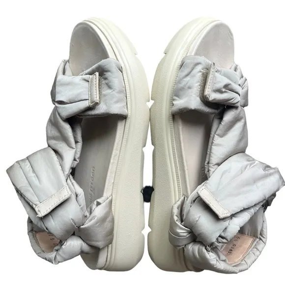 Paul Green Madonna sandals. Brand New US Size 9/ UK6.5