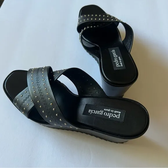 PEDRO GARCIA LEATHER CROSS STRAP PLATFORM WEDGE SANDALS BLACK SIZE 9.5 NWOT
