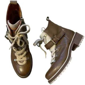 Pikolinos Aspe Lace Up Boots in Olive