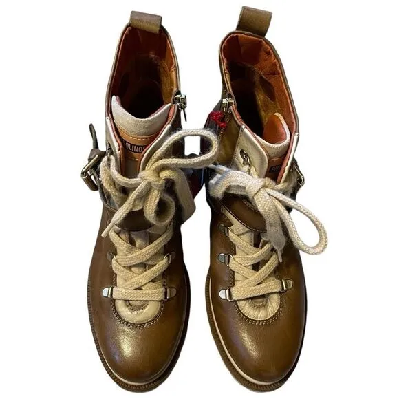 Pikolinos Aspe Lace Up Boots in Olive