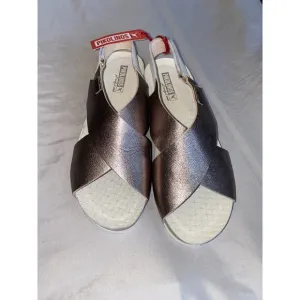 Pikolions Mahon Women's 8.5 Brown Leather Slip-On Criss Cross Open Toe Sandals